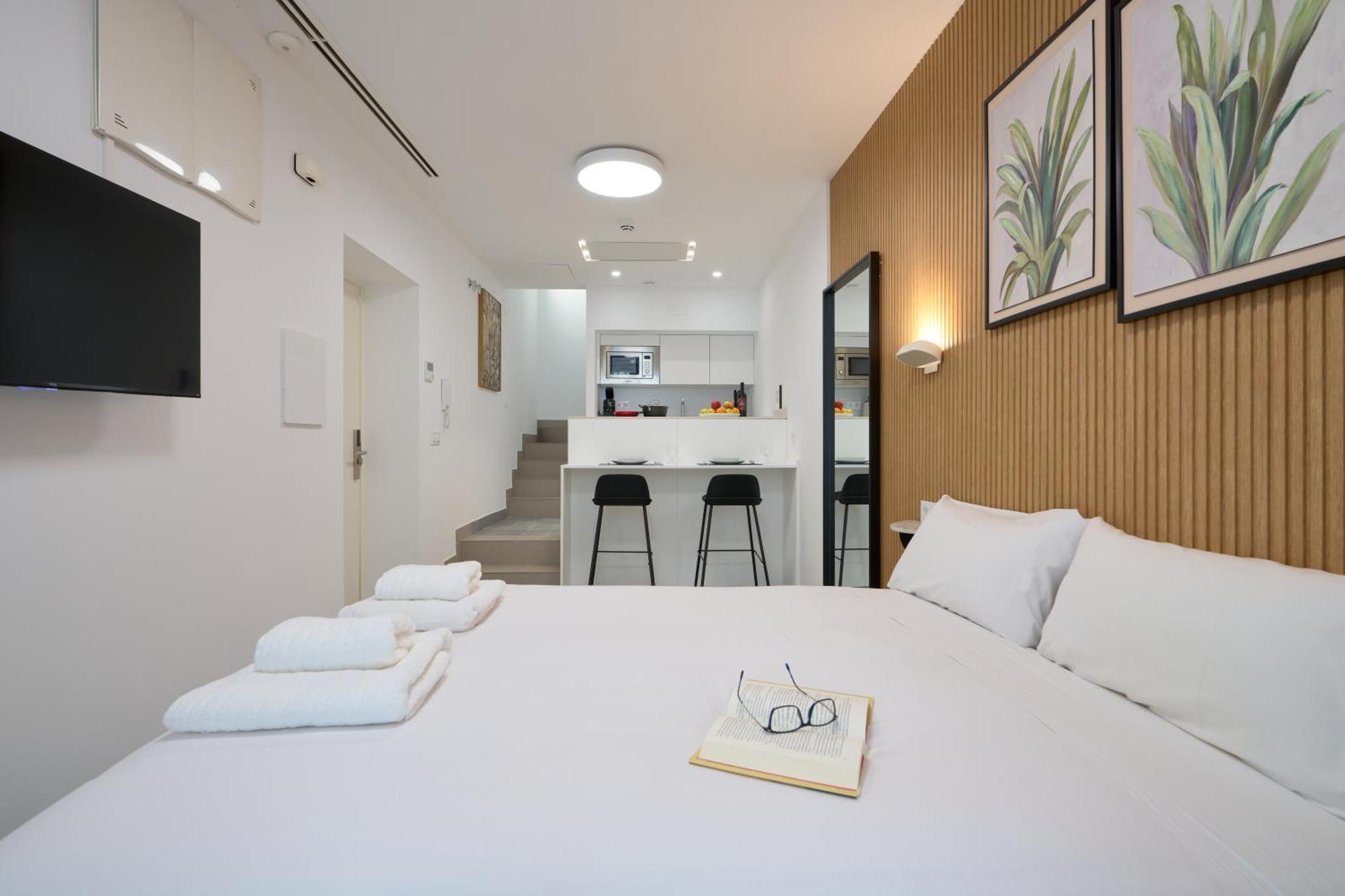 Aparthotel Naranjas Y Limones, By Homing U Sevilla Habitación foto